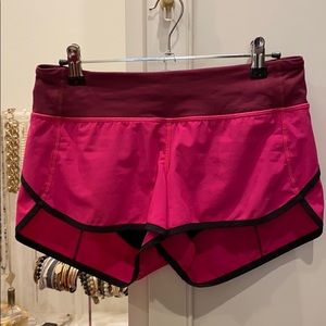 Lululemon 2.5” speed shorts